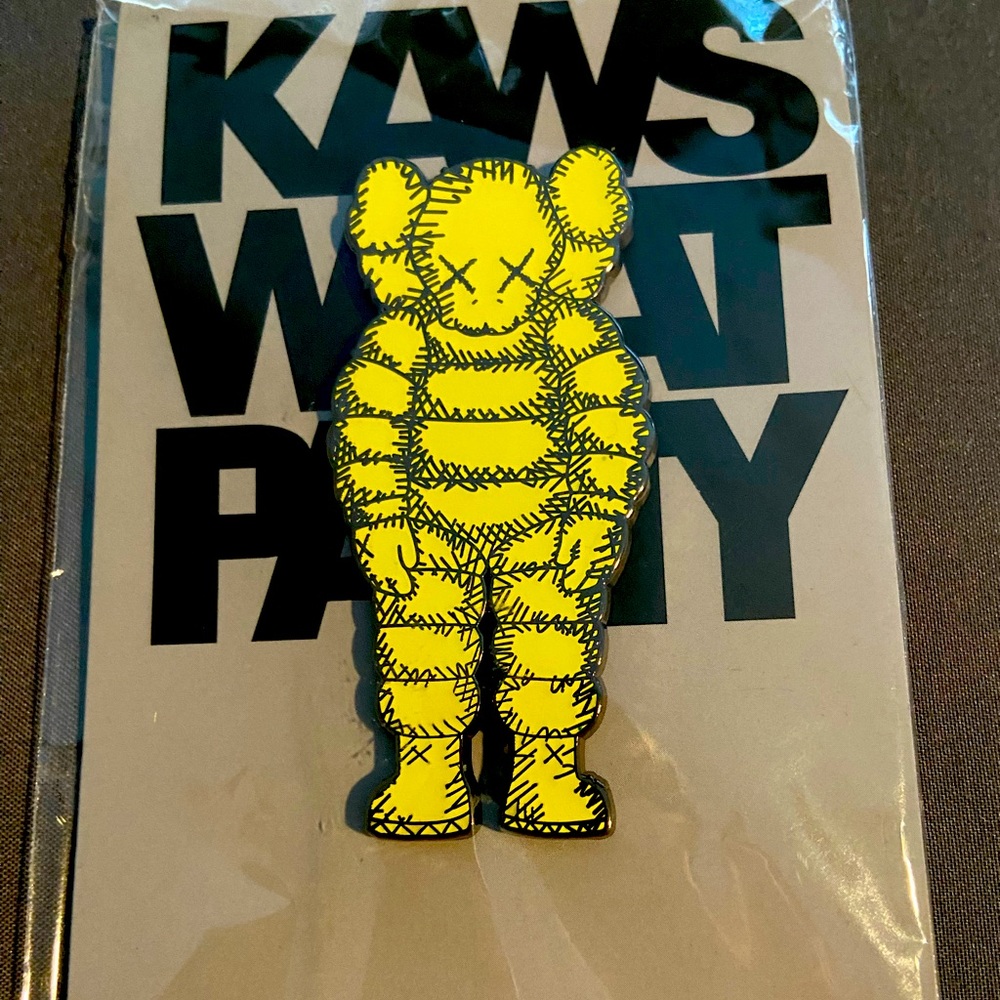*NWT* Kaws *WHAT A PARTY* (Yellow) Chum Pin BKM
